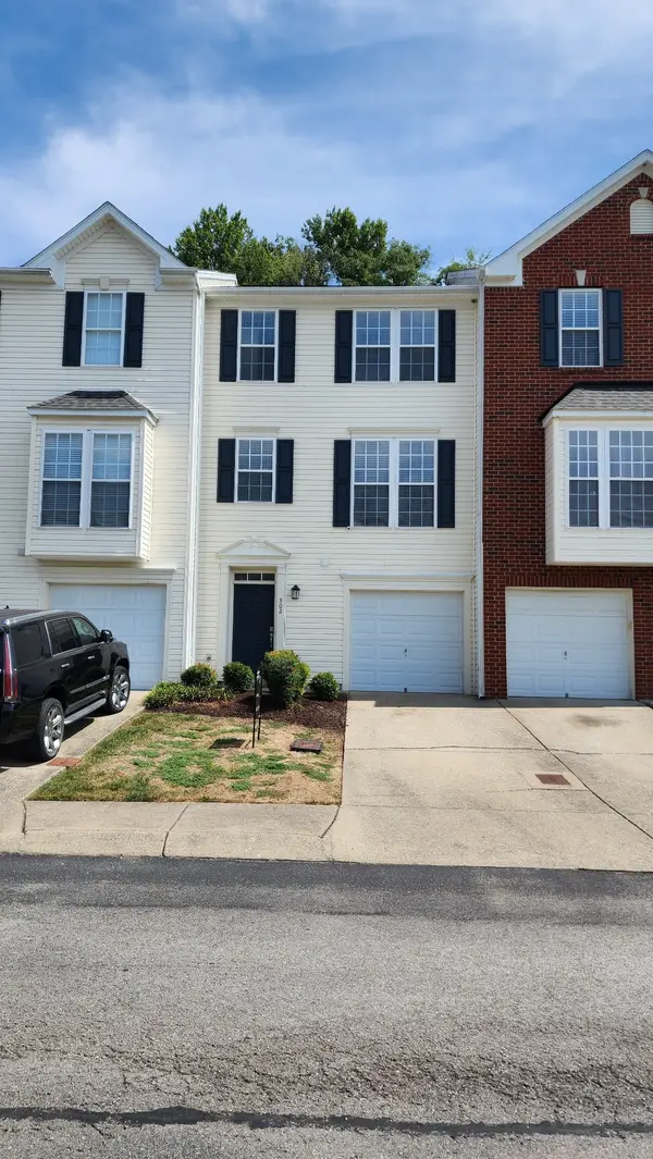 7277 Charlotte Pike #302, Nashville, TN 37209