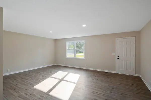 64 Glenview Dr, Estill Springs, TN 37330