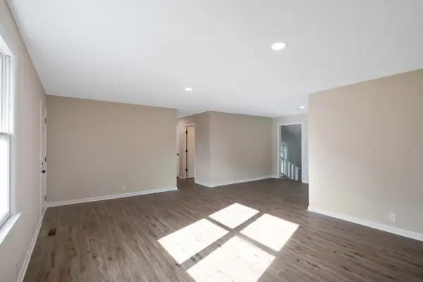 64 Glenview Dr, Estill Springs, TN 37330