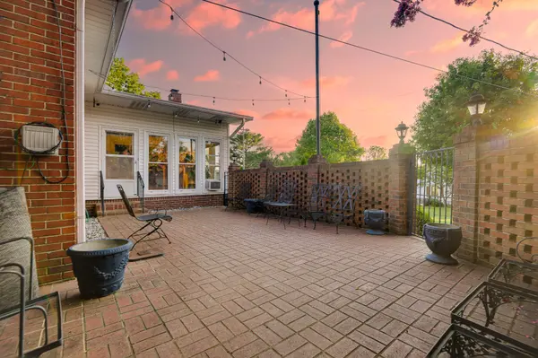 901 Swanson Blvd, Fayetteville, TN 37334