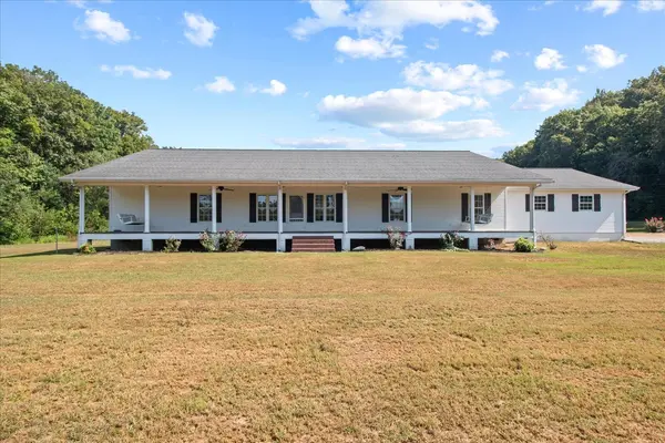 4034 Arnold Hollow Rd, Waynesboro, TN 38485