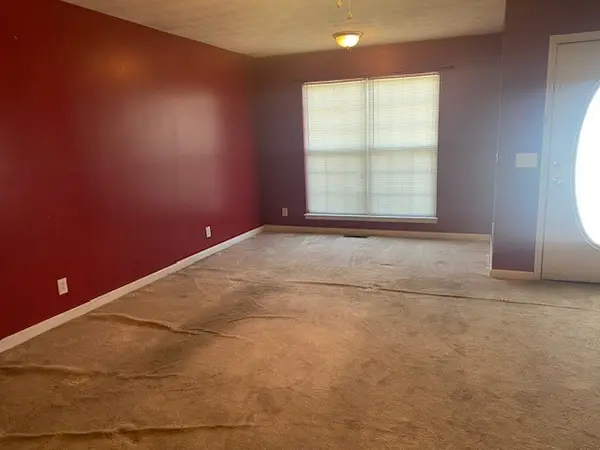 2501 Queen Anne Ct, Springfield, TN 37172