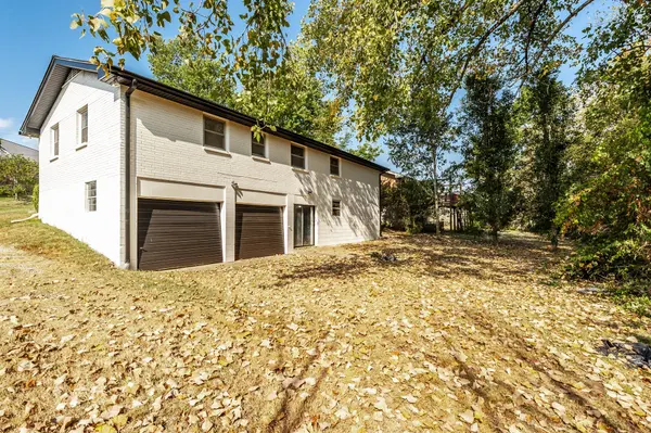 301 Southburn Dr, Hendersonville, TN 37075
