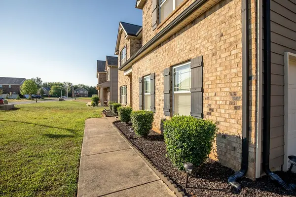 2434 Turtle Trce, Murfreesboro, TN 37127