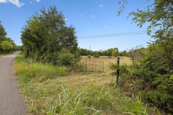 266 Boonshill Rd, Fayetteville, TN 37334