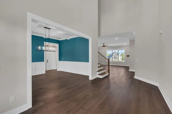 1007 Keeneland Dr, Gallatin, TN 37066
