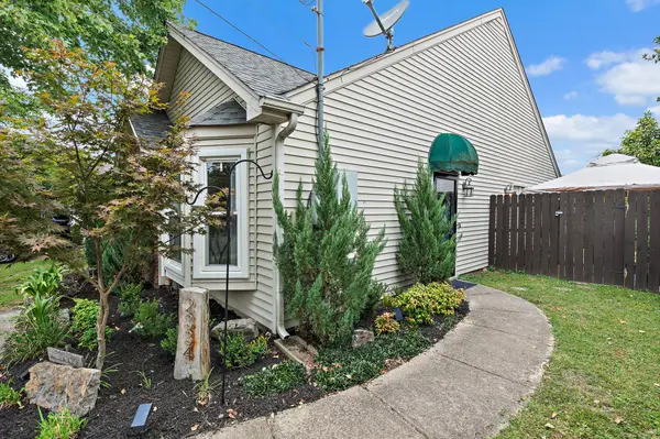 2334 Benay Rd, Nashville, TN 37214
