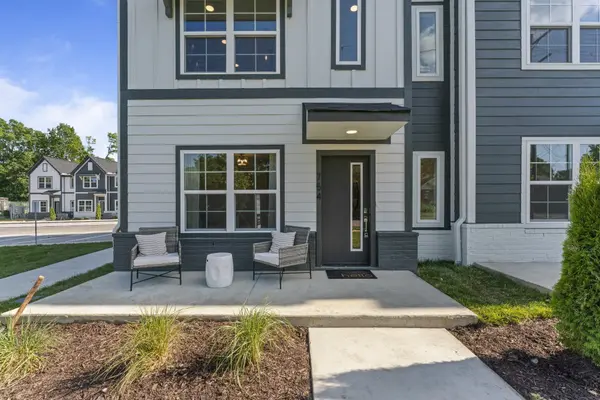 700 N Dupont Ave #221, Madison, TN 37115