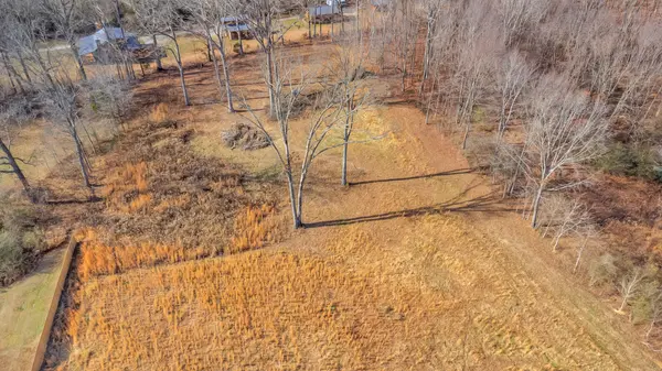 10659 Tidwell Loop, Bon Aqua, TN 37025