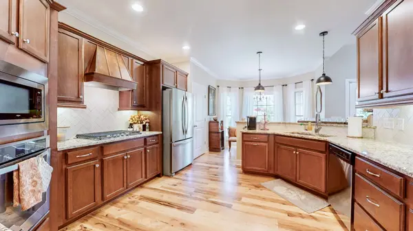 277 Grandview Cir, Gallatin, TN 37066