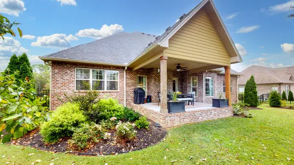 277 Grandview Cir, Gallatin, TN 37066