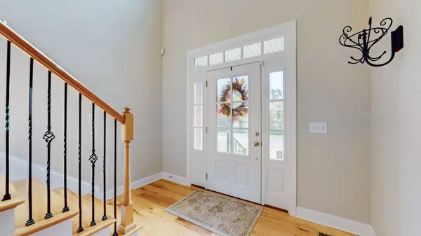 277 Grandview Cir, Gallatin, TN 37066