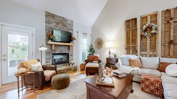 277 Grandview Cir, Gallatin, TN 37066