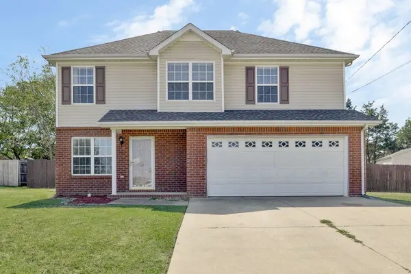 2014 Pearson Ln, La Vergne, TN 37086