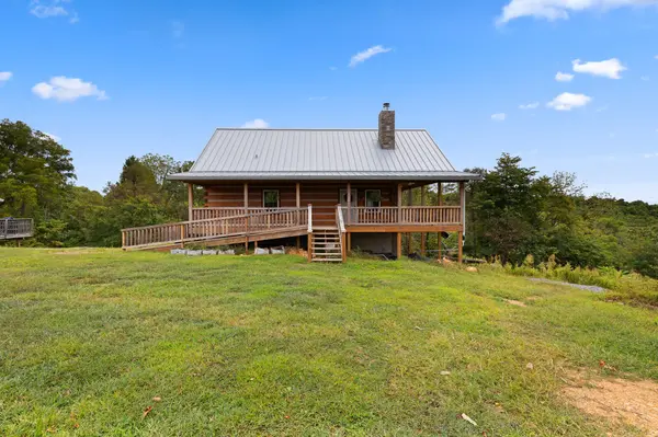 1515 Buckeye Rd, Fayetteville, TN 37334
