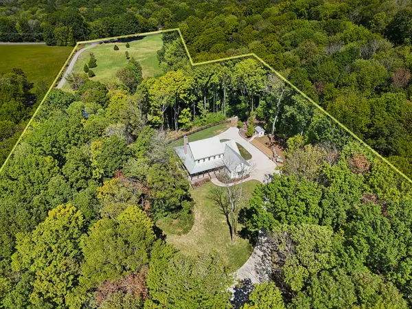 2804 Rock Hill Pvt Ln, Nolensville, TN 37135