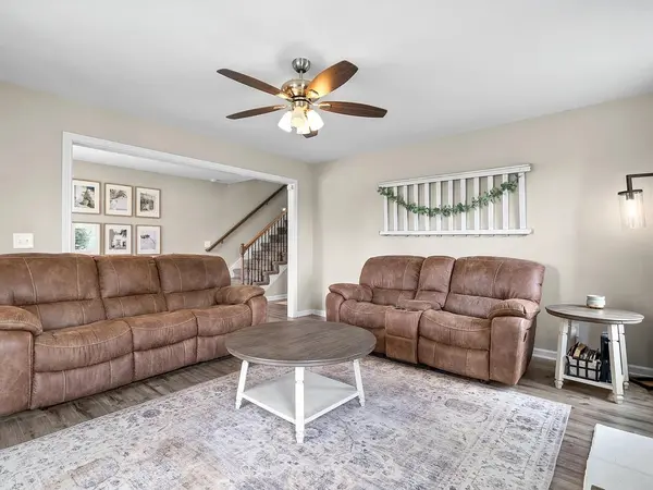 651 Buttercup Dr, Clarksville, TN 37040