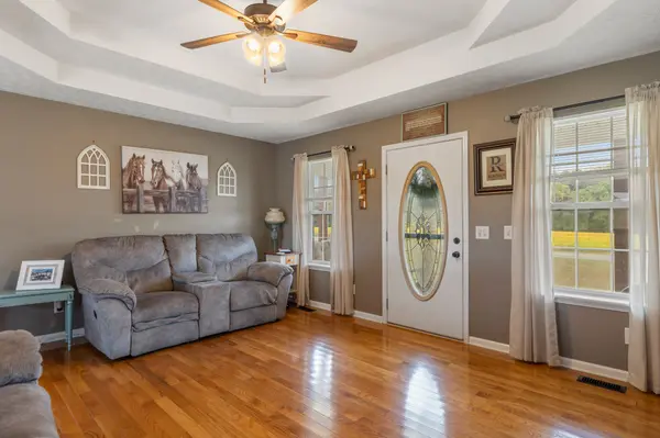 3275 Blue Springs Rd, Smithville, TN 37166