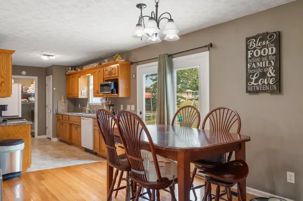 3275 Blue Springs Rd, Smithville, TN 37166