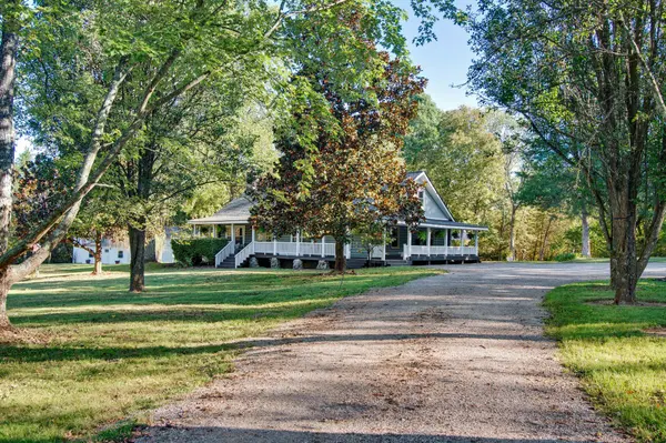 8427 Pettus Rd,  Eagleville,  TN 37060