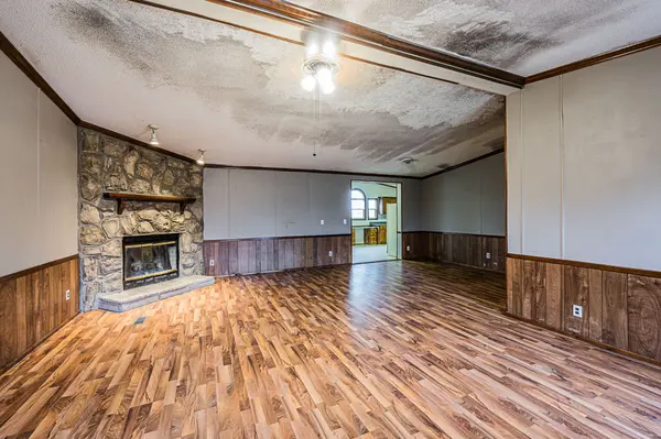 1632 Pleasant Grove Rd, Westmoreland, TN 37186