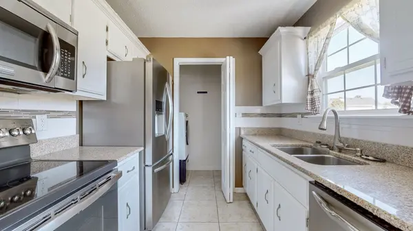 3746 Cave Mill Ct, Clarksville, TN 37042