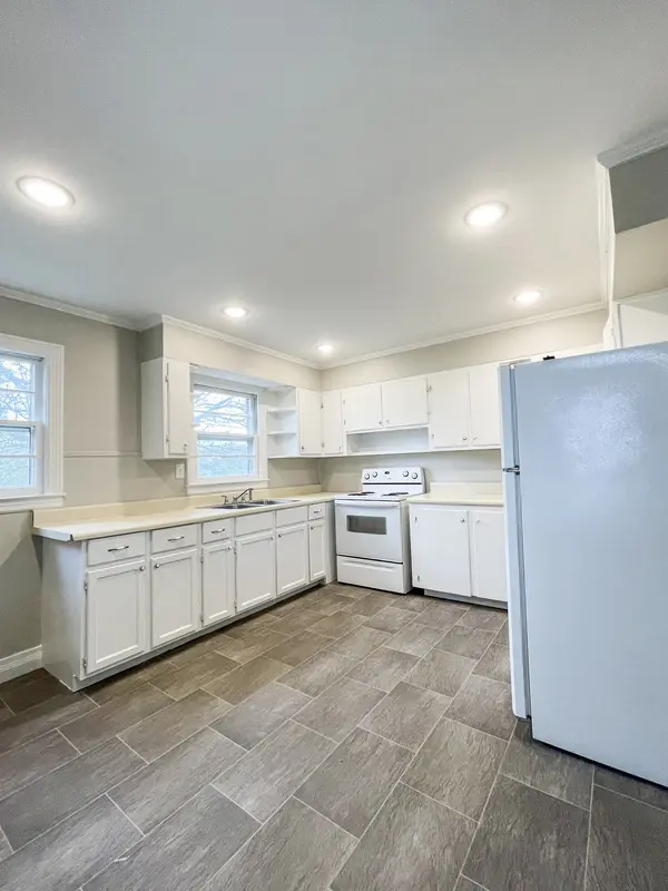415 W Colonial St, Woodbury, TN 37190