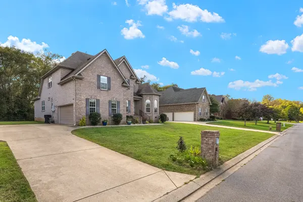 502 Savannah Rdg, Murfreesboro, TN 37127