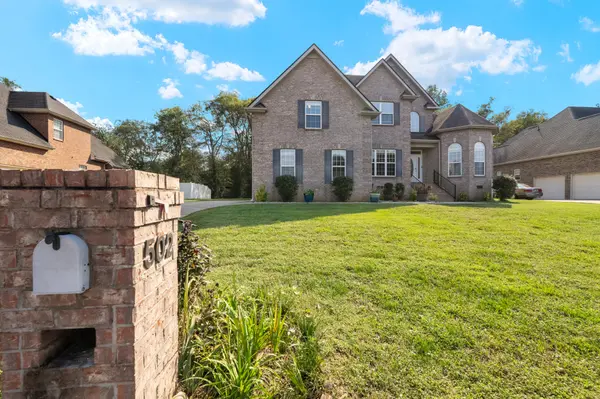 502 Savannah Rdg, Murfreesboro, TN 37127