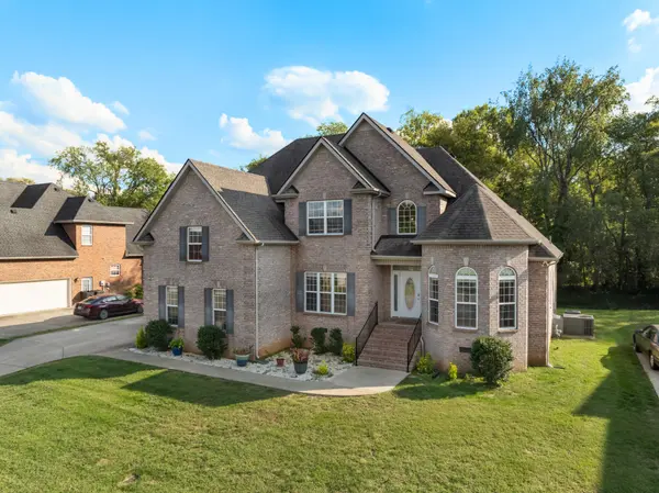 502 Savannah Rdg, Murfreesboro, TN 37127