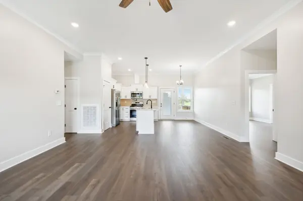108 Catherine St, Brush Creek, TN 38547