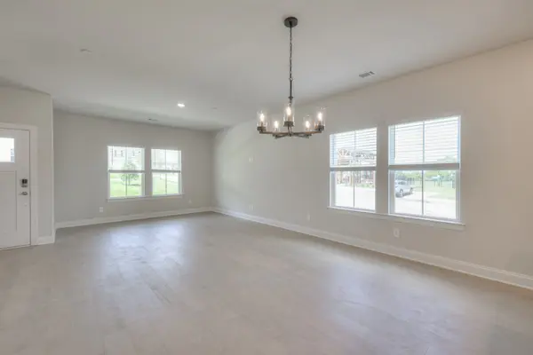 204 Douglas Bend Rd #406, Gallatin, TN 37066