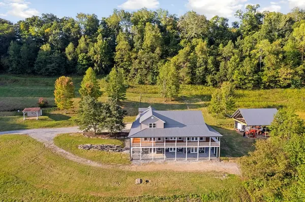 13993 Hopewell Rd, Silver Point, TN 38582