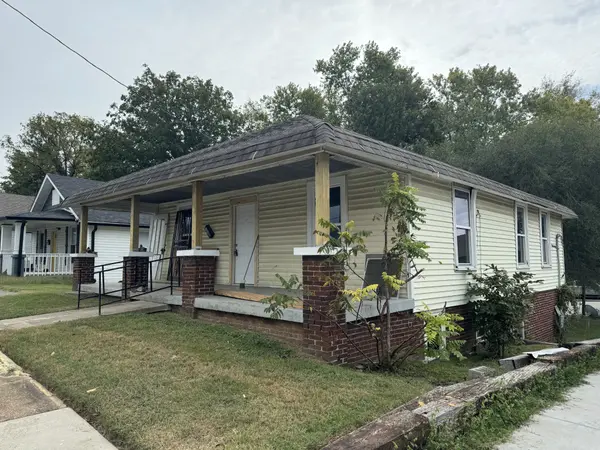 1008 Coulter St, Clarksville, TN 37040
