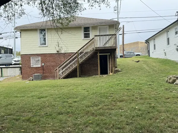 1008 Coulter St, Clarksville, TN 37040