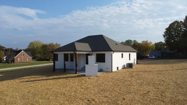 6148 Greenbrier Cemetery Rd, Greenbrier, TN 37073