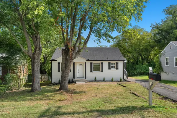 2216 Weona Dr, Nashville, TN 37214