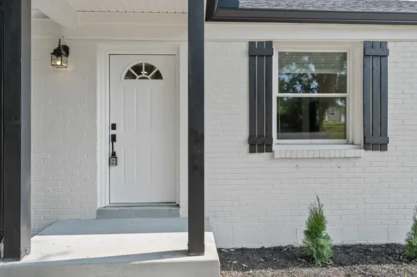 2216 Weona Dr, Nashville, TN 37214
