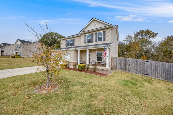 2231 Bee Hive Dr, Columbia, TN 38401