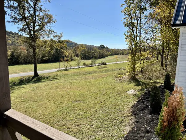 285 Lawrence Branch Rd, Beechgrove, TN 37018