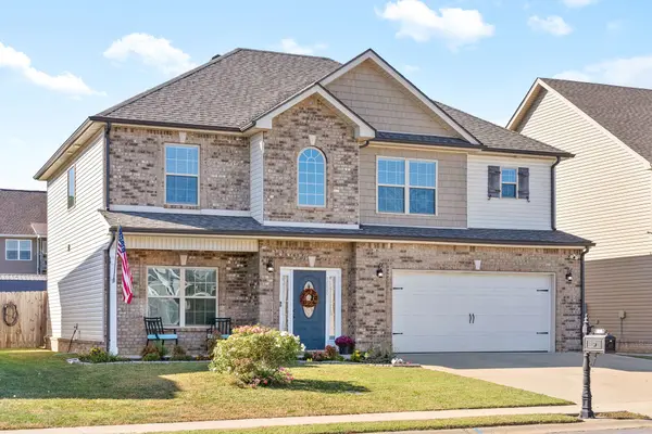 1020 Shirley Dr, Clarksville, TN 37042