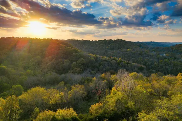 5319 Coconut Ridge Rd, Smithville, TN 37166