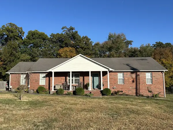 150 Cumberland Oaks Dr, Tullahoma, TN 37388