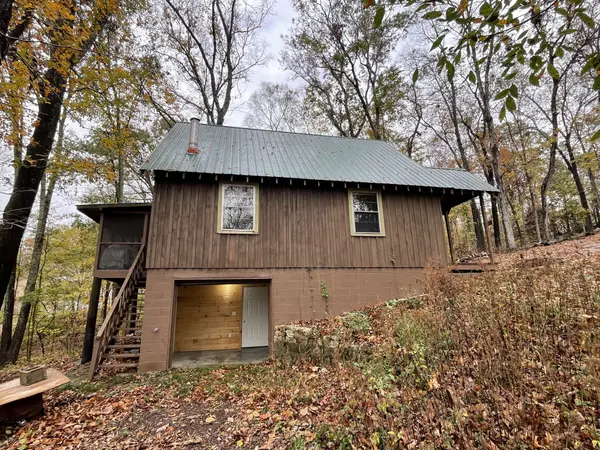 420 Harbor Dr, Bumpus Mills, TN 37028