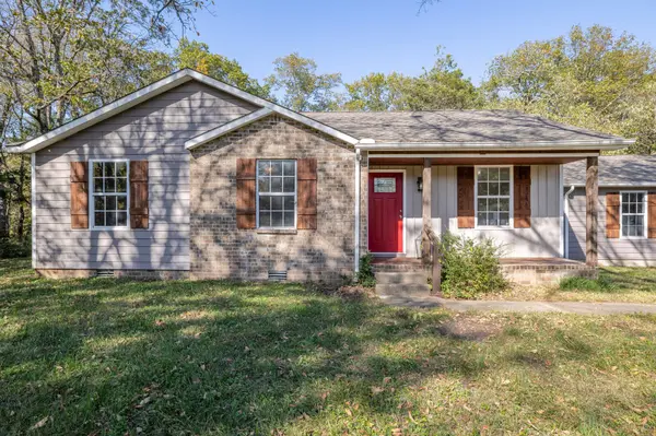 7842 Chadwick Dr, Murfreesboro, TN 37129