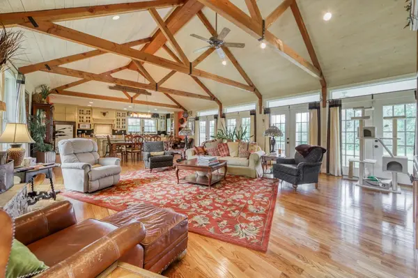 119 Gower Rd, Charlotte, TN 37036