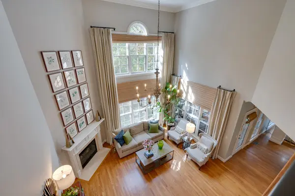 1107 Vaughn Crest Dr, Franklin, TN 37069