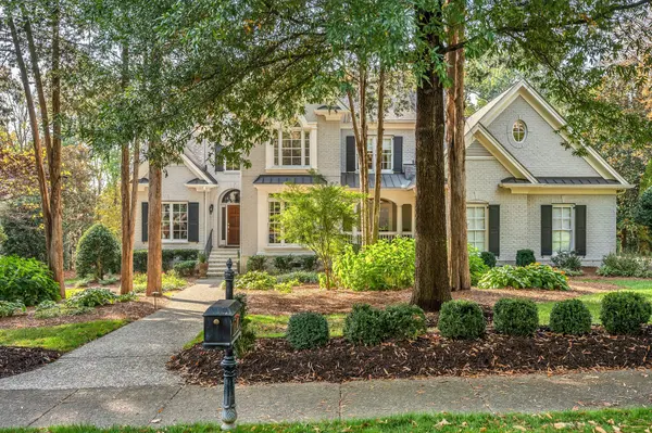 1107 Vaughn Crest Dr, Franklin, TN 37069