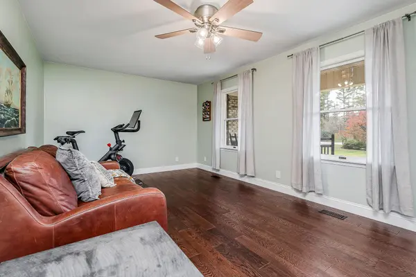 449 Winding Ln, Sparta, TN 38583