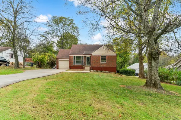 223 Cliffdale Rd, Nashville, TN 37214